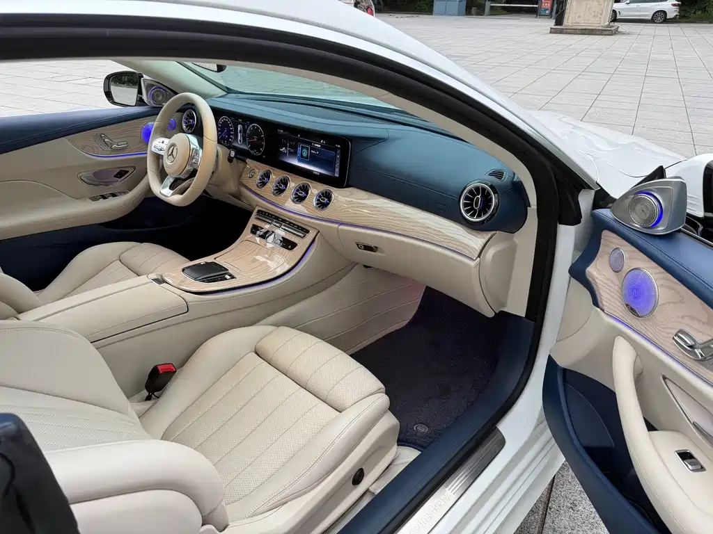 Mercedes-Benz E-Class 2020 — фото 15