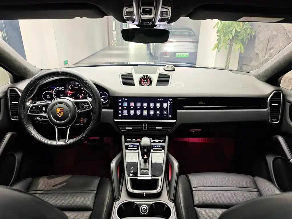 Porsche Cayenne 2022 — фото 13