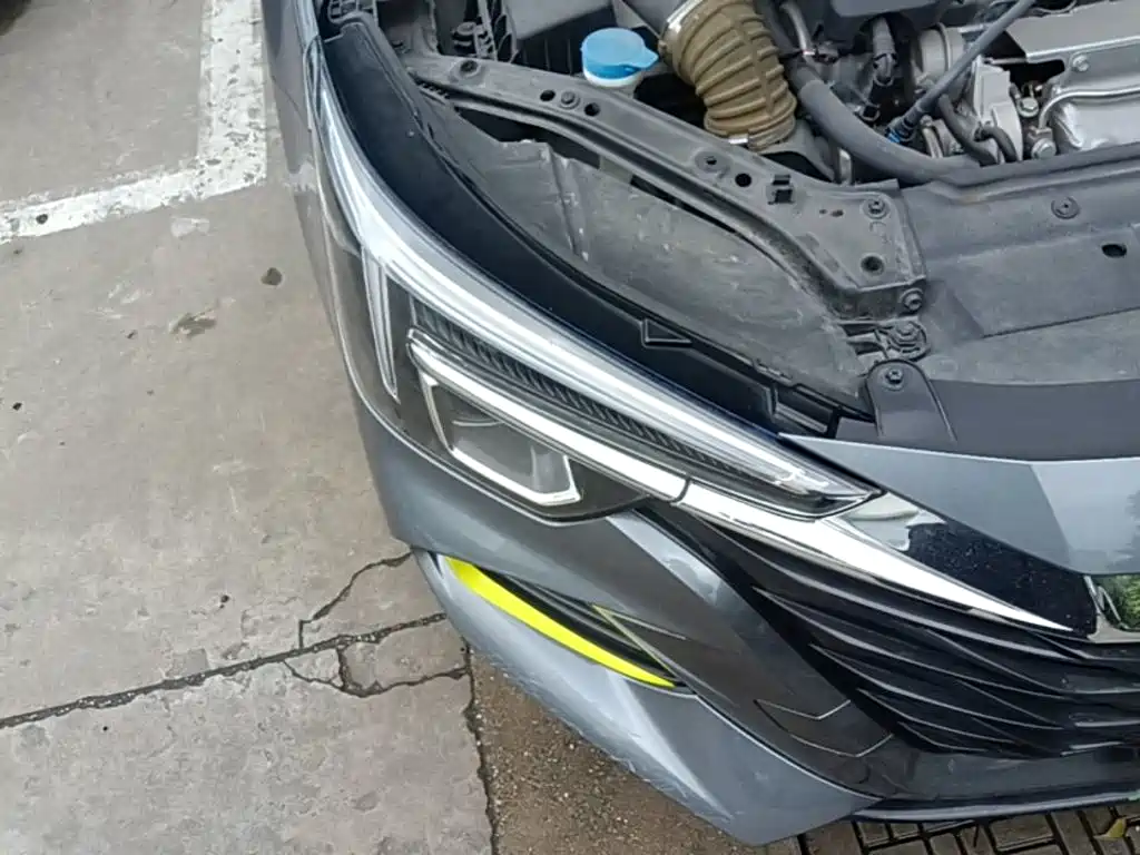 Roewe i6 MAX New Energy 2021 — фото 11