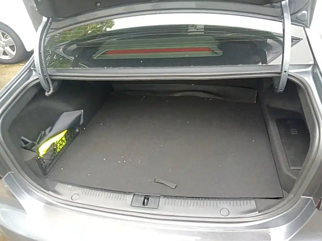Roewe i6 MAX New Energy 2021 — фото 24