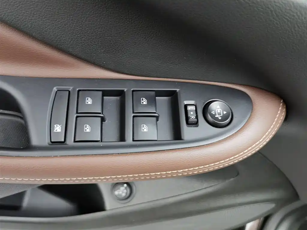 Buick Envision Plus 2020 — фото 9