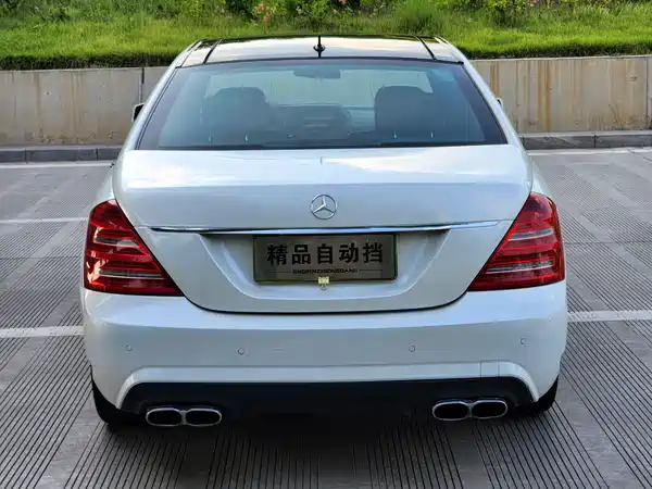 Mercedes-Benz S-Class 2012