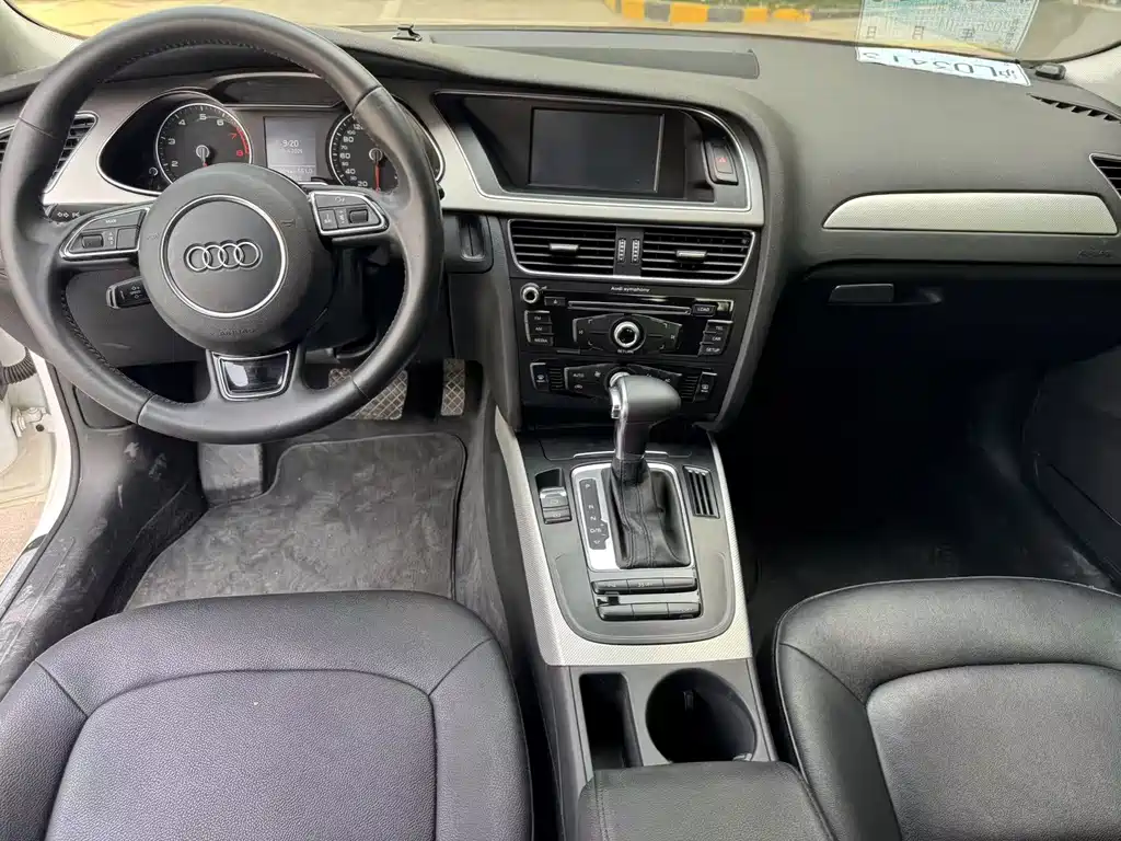 Audi A4L 2016