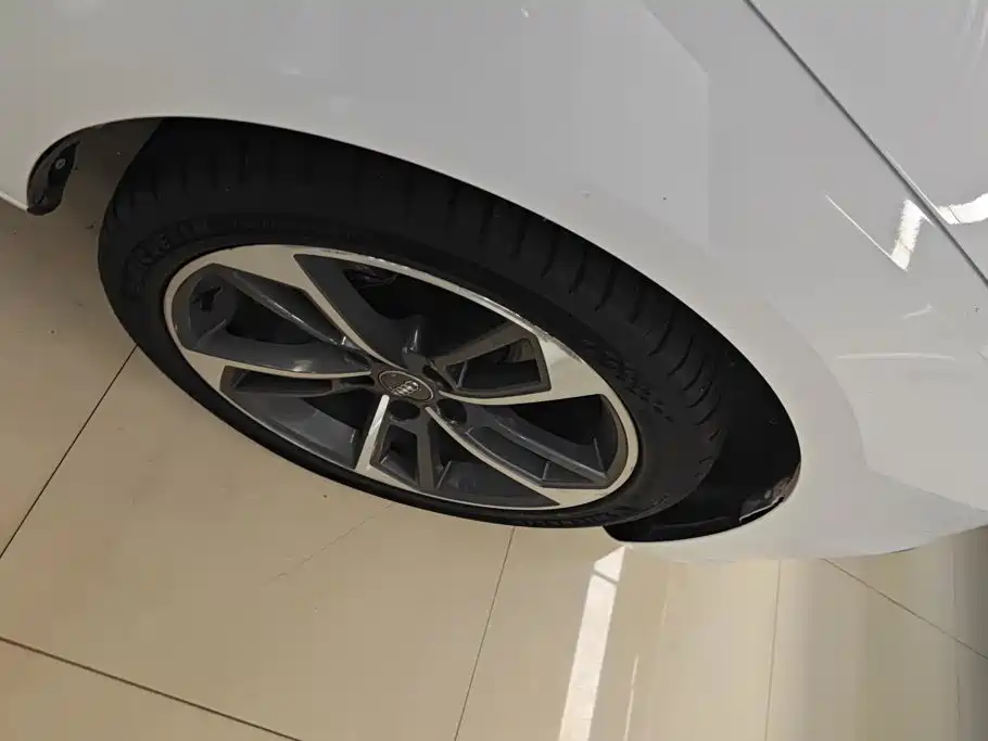 Audi A4L 2021