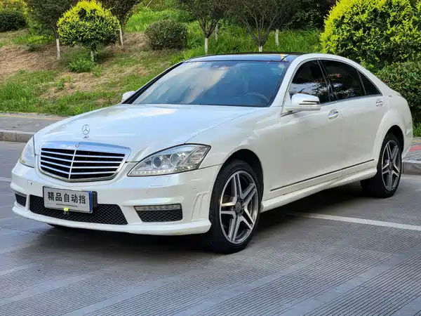 Mercedes-Benz S-Class 2012