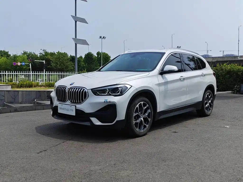BMW X1 2023 — фото 1