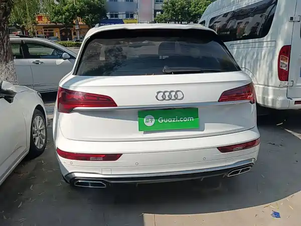 Audi Q5L 2021