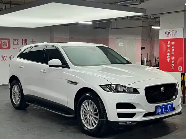 Jaguar F-PACE 2018