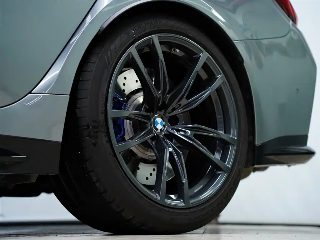 BMW M3 2024 — фото 25