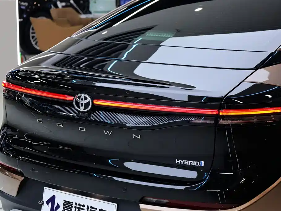 Toyota Crown SportCross 2024 — фото 16