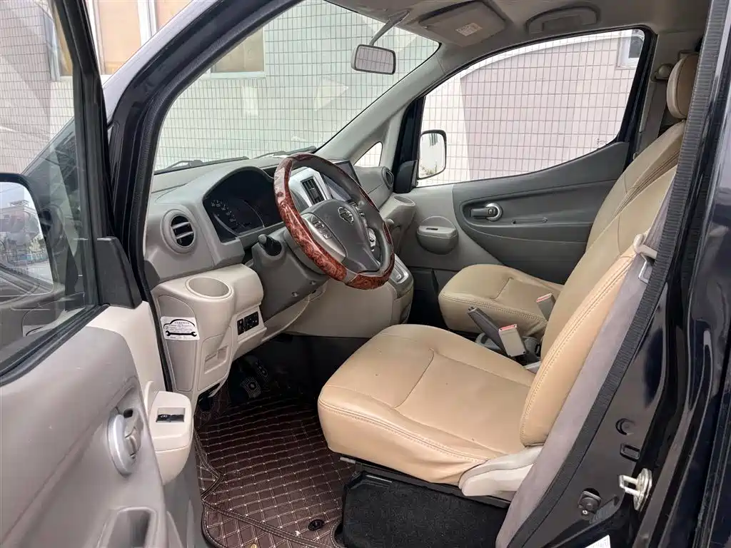 Nissan NV200 2018 — фото 10