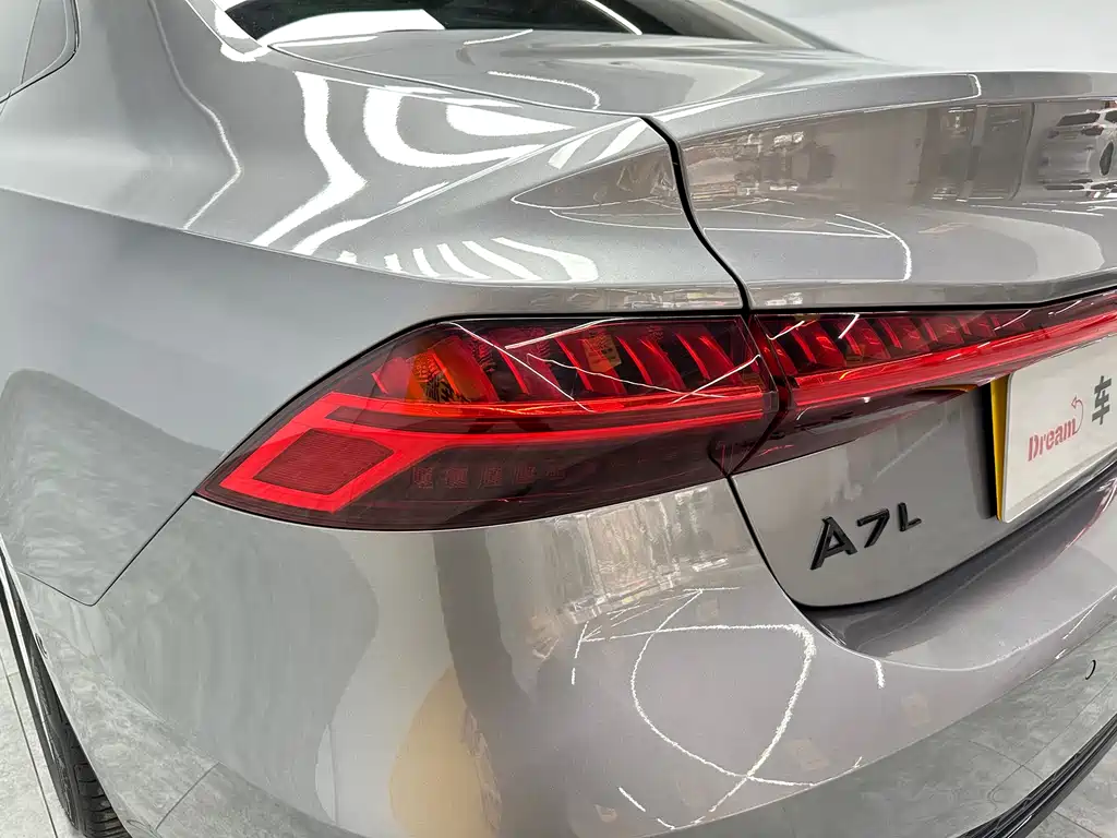 Audi A7L 2023 — фото 7