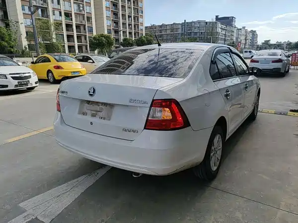 Skoda Rapid 2015