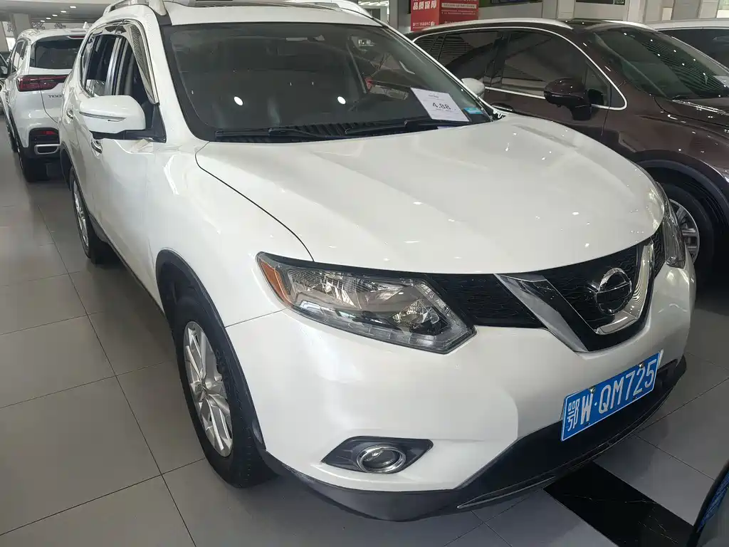 Nissan X-Trail 2015 — фото 1