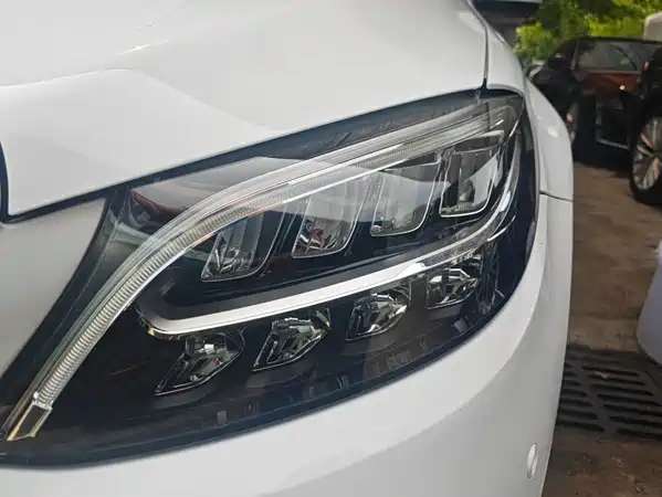 Mercedes-Benz C-Class 2020