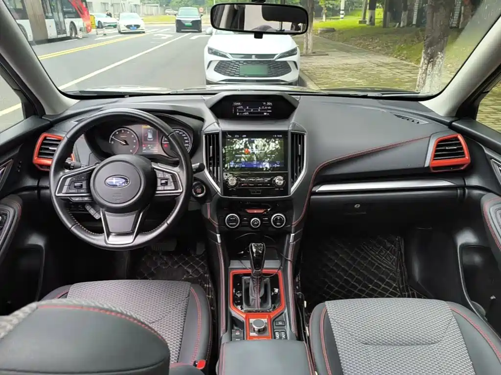 Subaru Forester 2020 — фото 10