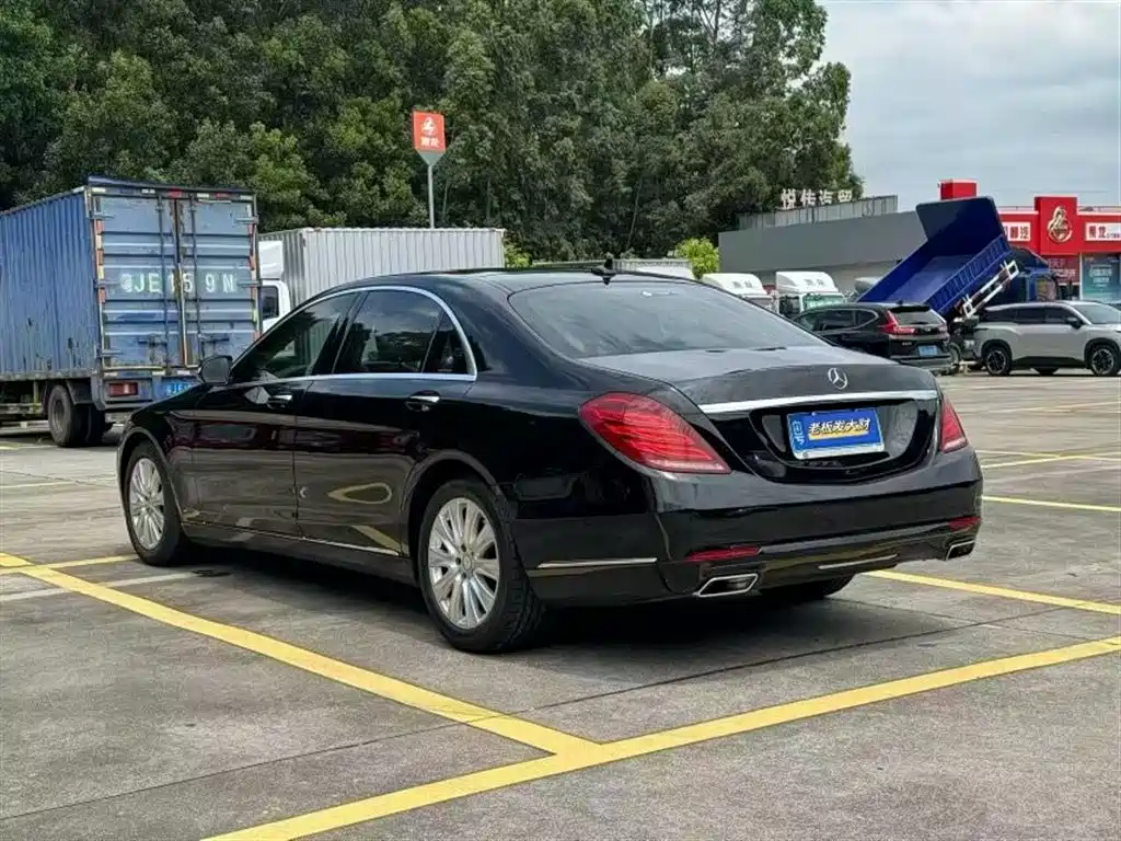 Mercedes-Benz E-Class 2015