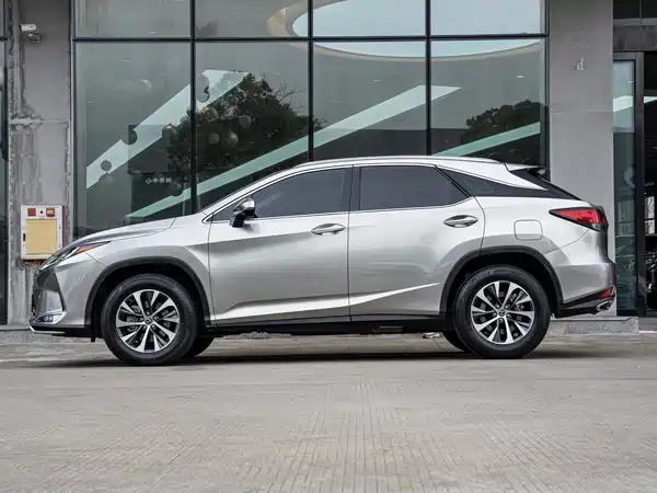 Lexus RX 2021