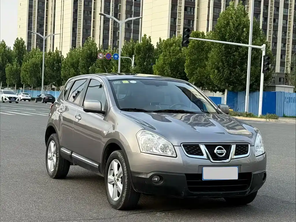 Nissan Qashqai 2011 — фото 1