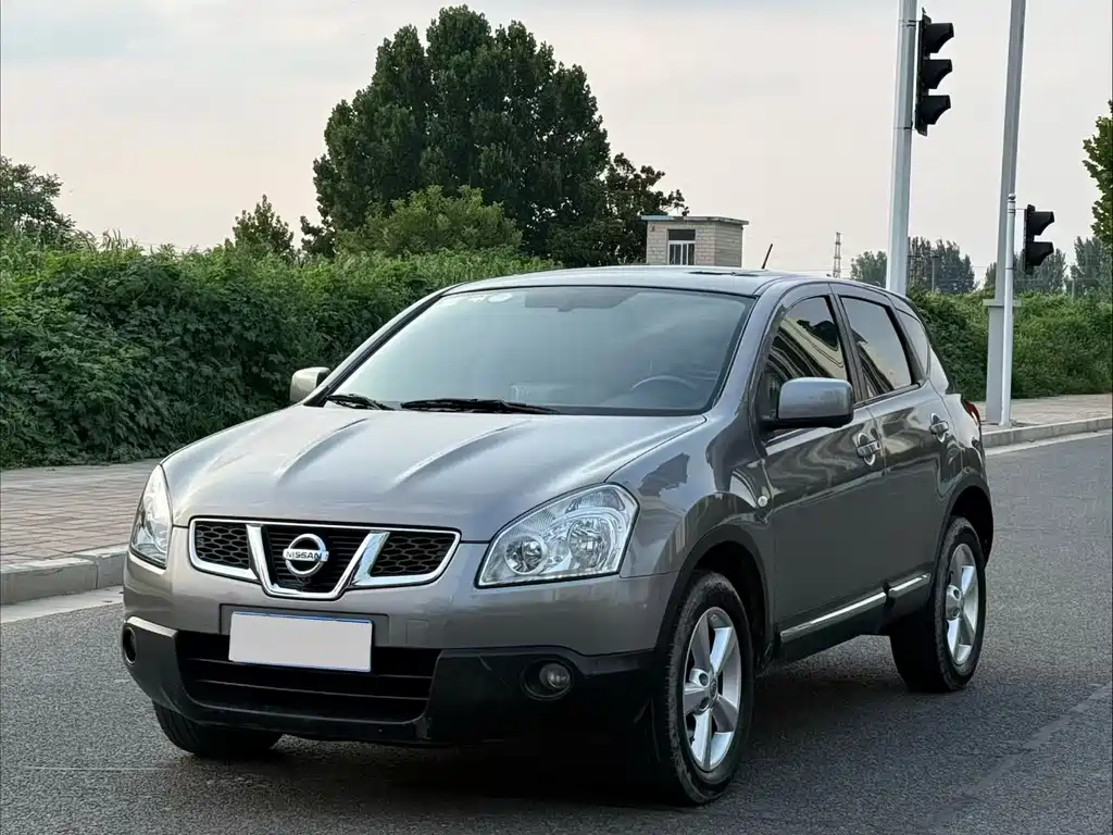 Nissan Qashqai 2011 — фото 3
