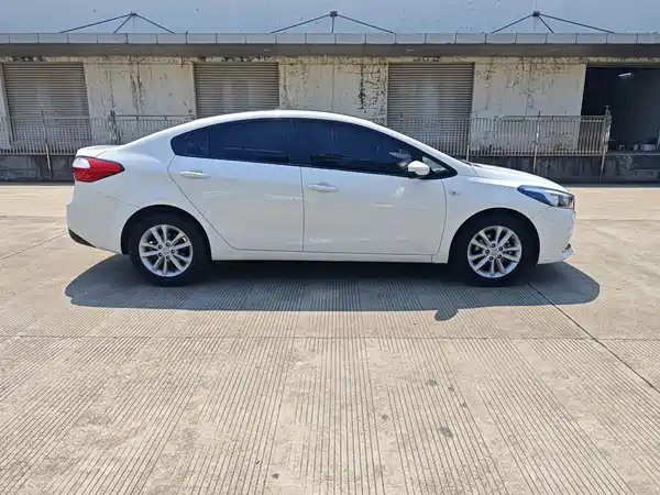 Kia K3 2016