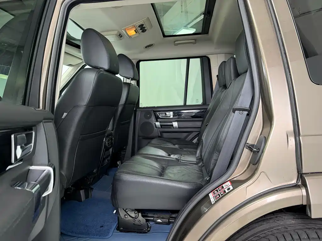 Land Rover Discovery 2013 — фото 14