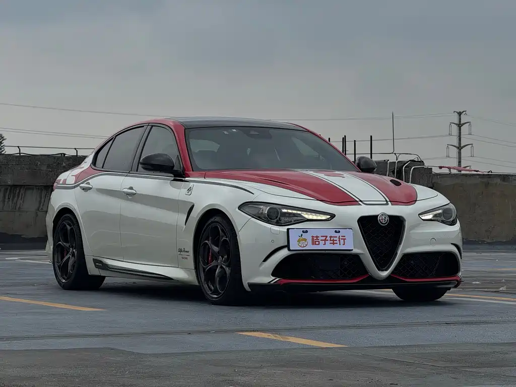 Alfa Romeo Giulia 2020 — фото 3