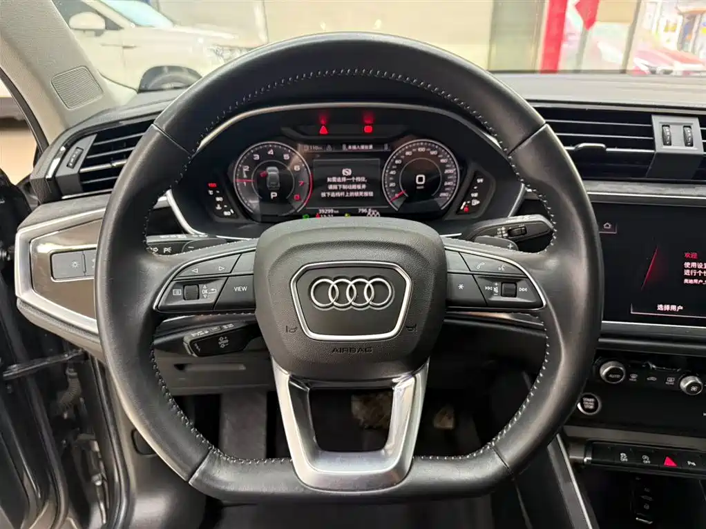 Audi Q3 2022 — фото 11