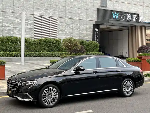 Mercedes-Benz E-Class 2023