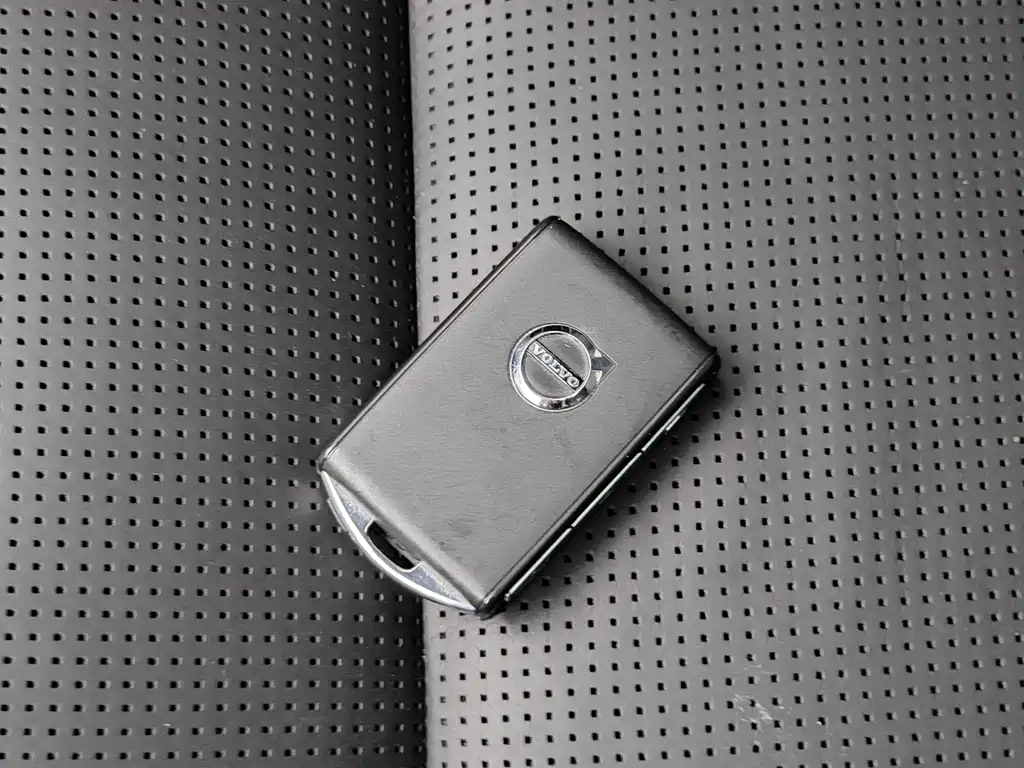 Volvo XC90 2016 — фото 15
