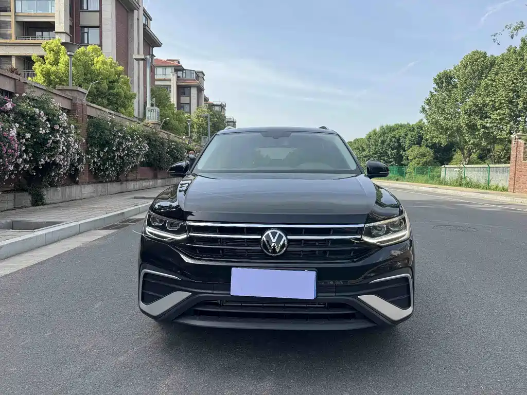 Volkswagen Tiguan L 2025 — фото 2