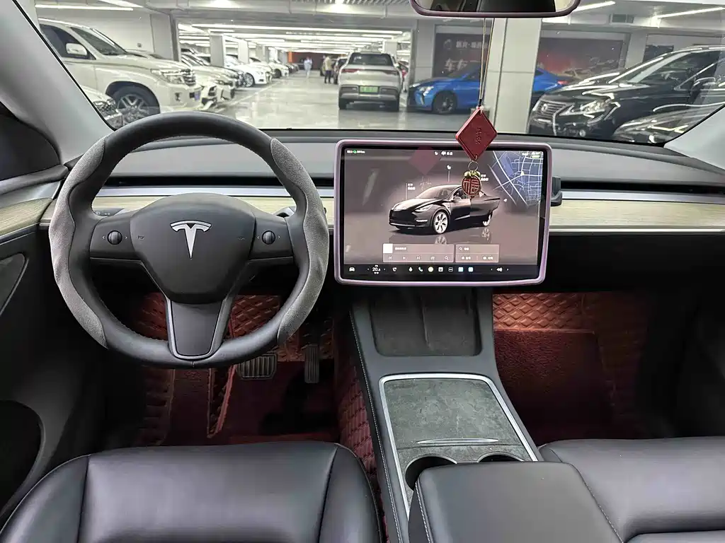 Tesla Model Y 2023 — фото 4
