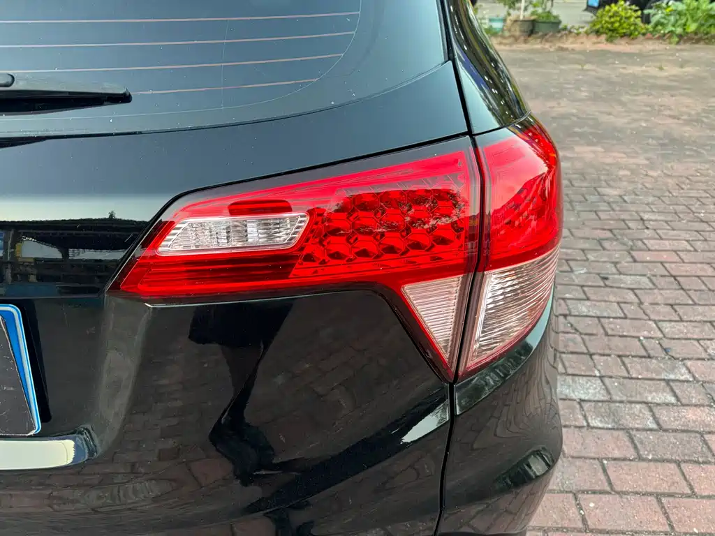 Honda Vezel 2015 — фото 18