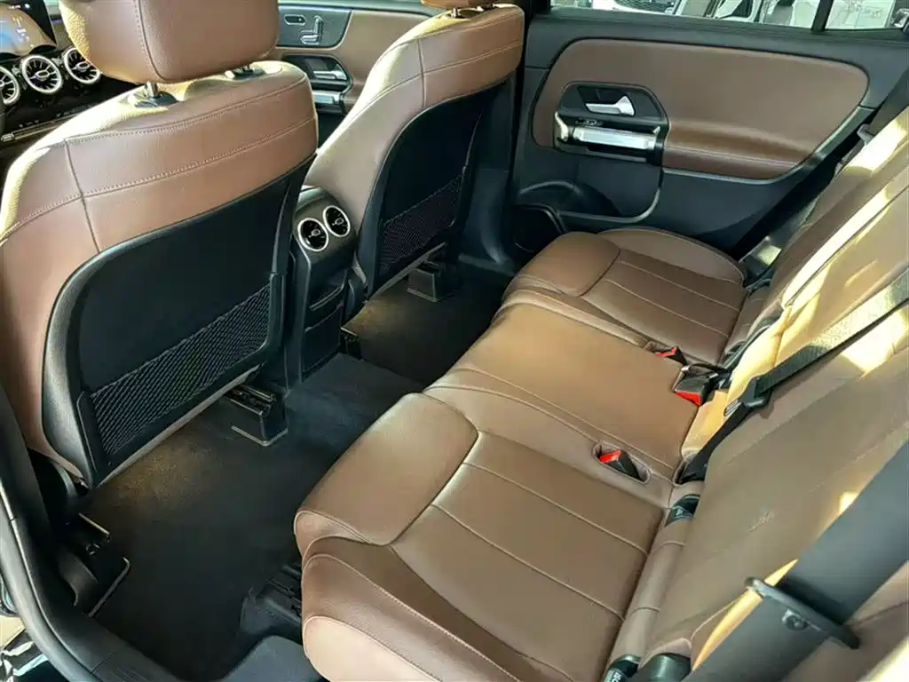 Mercedes-Benz GLB 2020 — фото 13