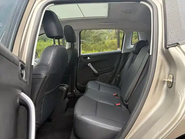 Peugeot 2008 2016