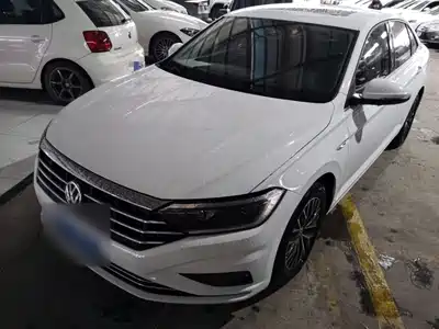 Volkswagen Sagitar 2020