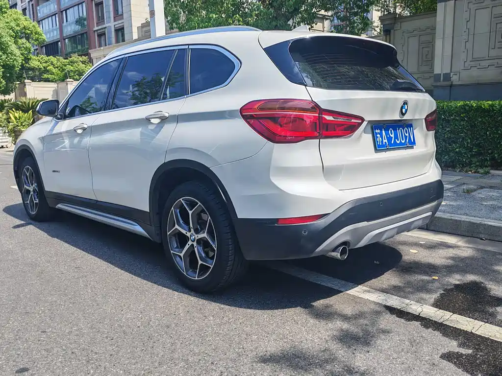 BMW X1 2018 — фото 14