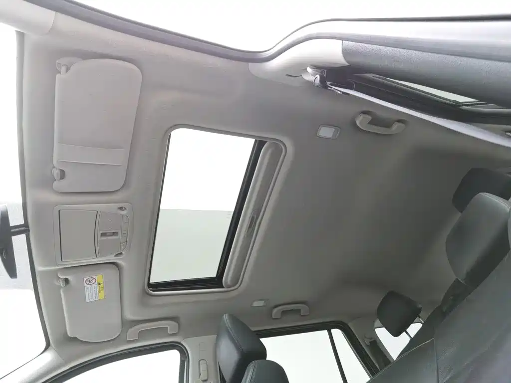 Nissan Terra 2020 — фото 14