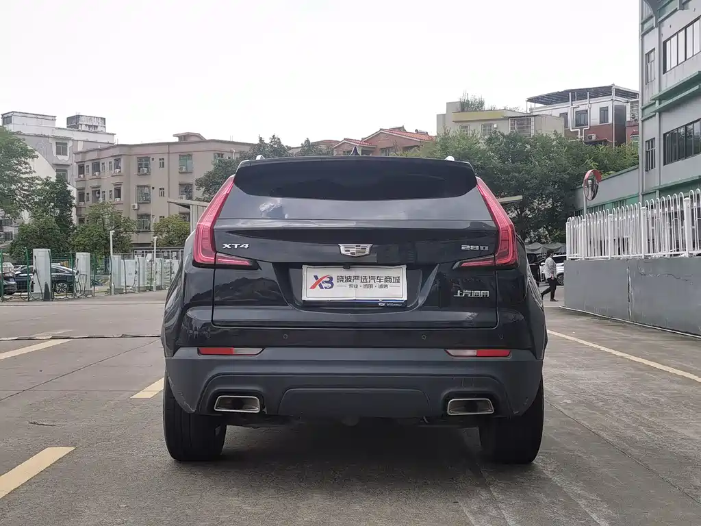 Cadillac XT4 2021 — фото 18