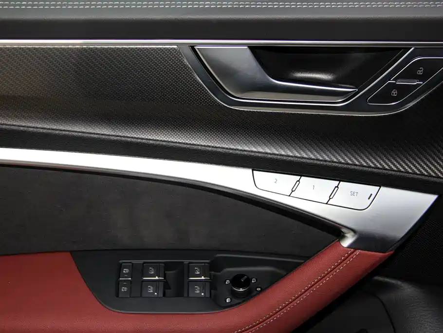 Audi A7L 2025 — фото 25