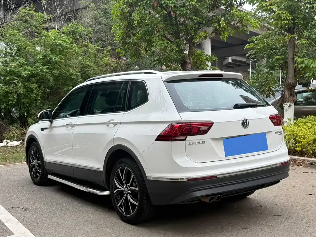 Volkswagen Tiguan L 2020 — фото 4