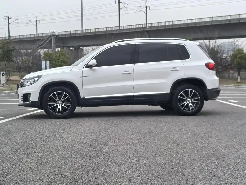 Volkswagen Tiguan 2016 — фото 14