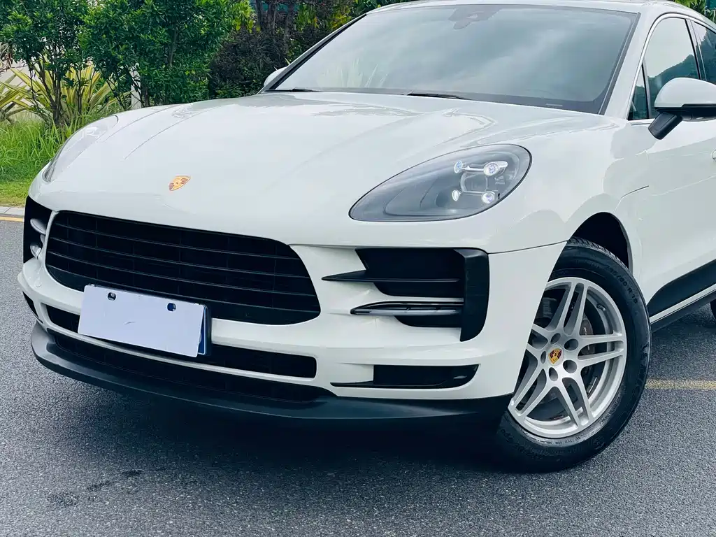 Porsche Macan 2019 — фото 20