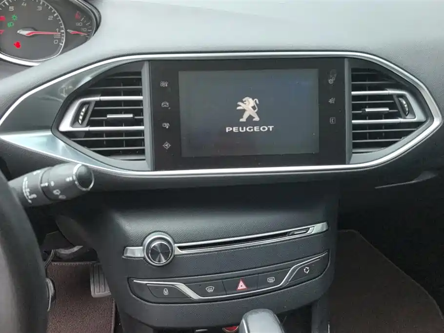 Peugeot 308S 2016 — фото 13