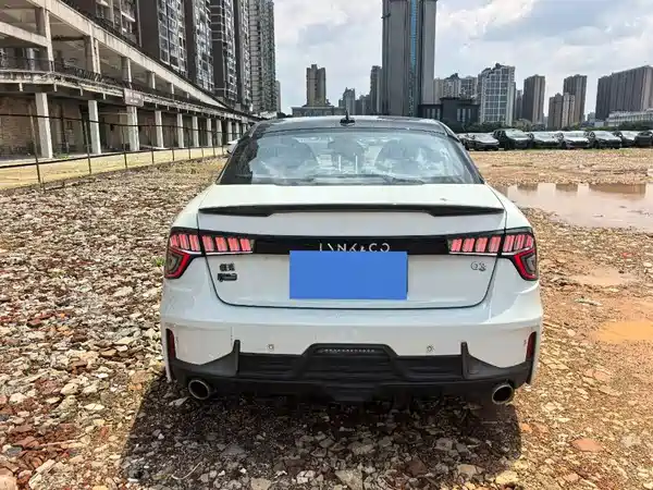 Lynk & Co 03 2021