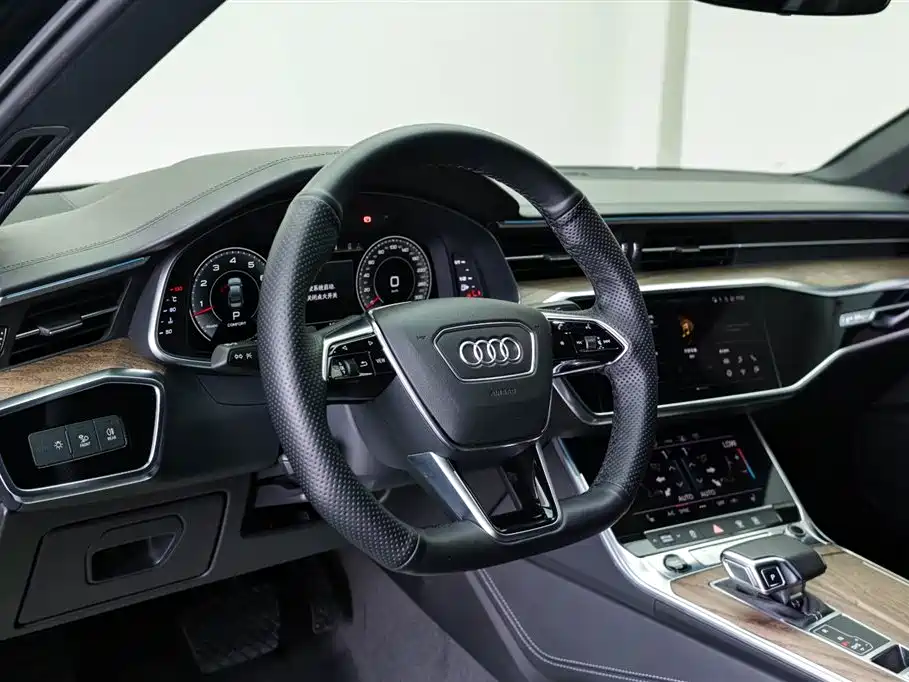 Audi A6L 2021 — фото 20