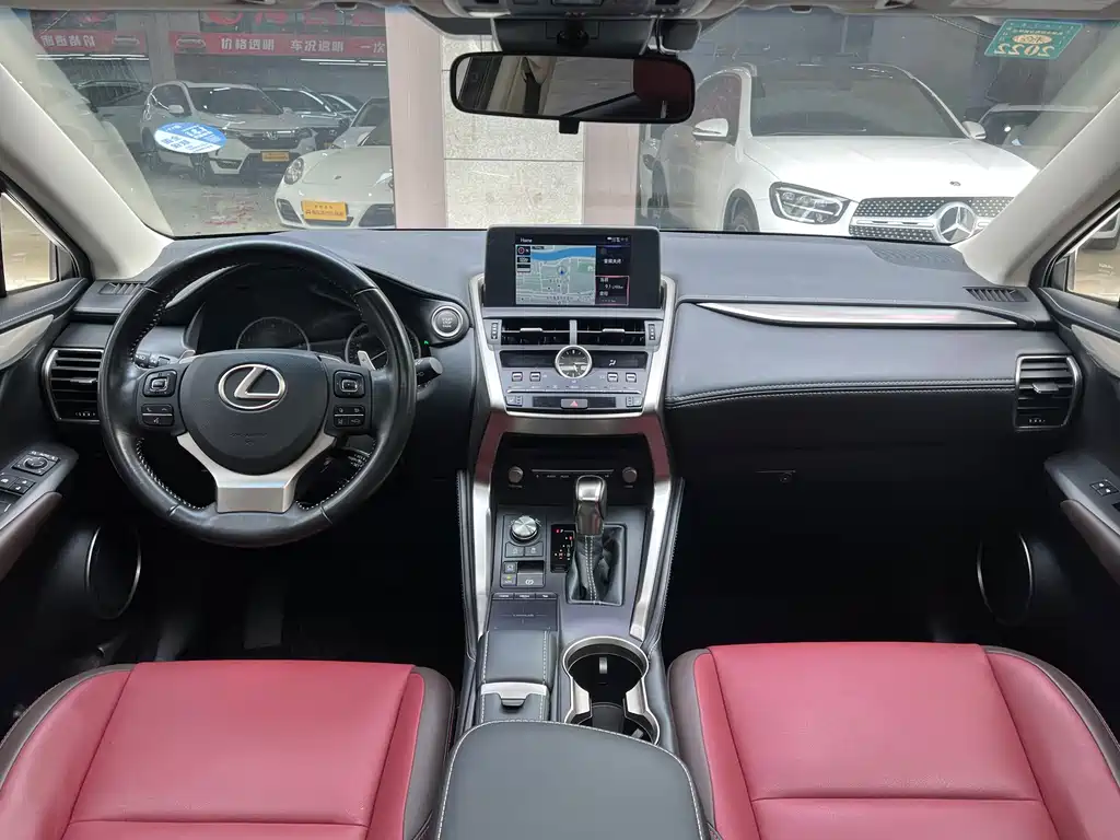 Lexus NX 2018 — фото 10