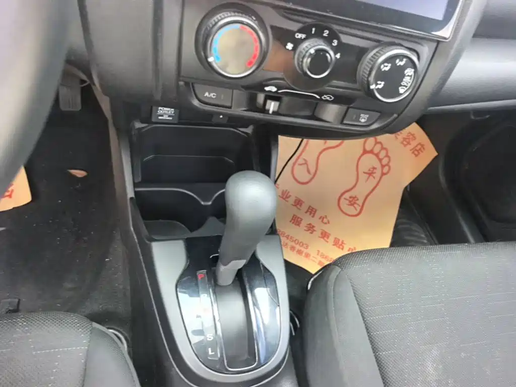 Honda Fit 2018 — фото 14