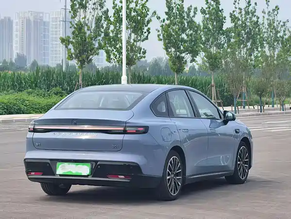 Leapmotor B01 2025