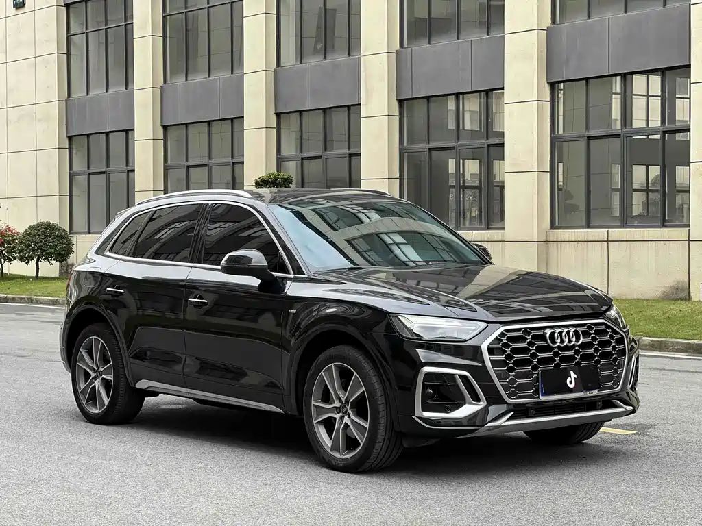Audi Q5L 2022 — фото 3